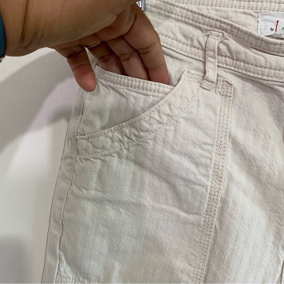 Anthropologie Straight Leg Jeans in Cream Size 26 Cotton Pockets Belt Loops Pant - Picture 5 of 16